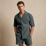 Completo Estivo Uomo a Righe Verticali con Camicia e Pantaloncini