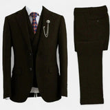 Completo uomo monopetto due bottoni con pantaloni dritti