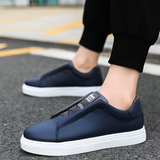 Sneakers basse da uomo in pelle con lacci