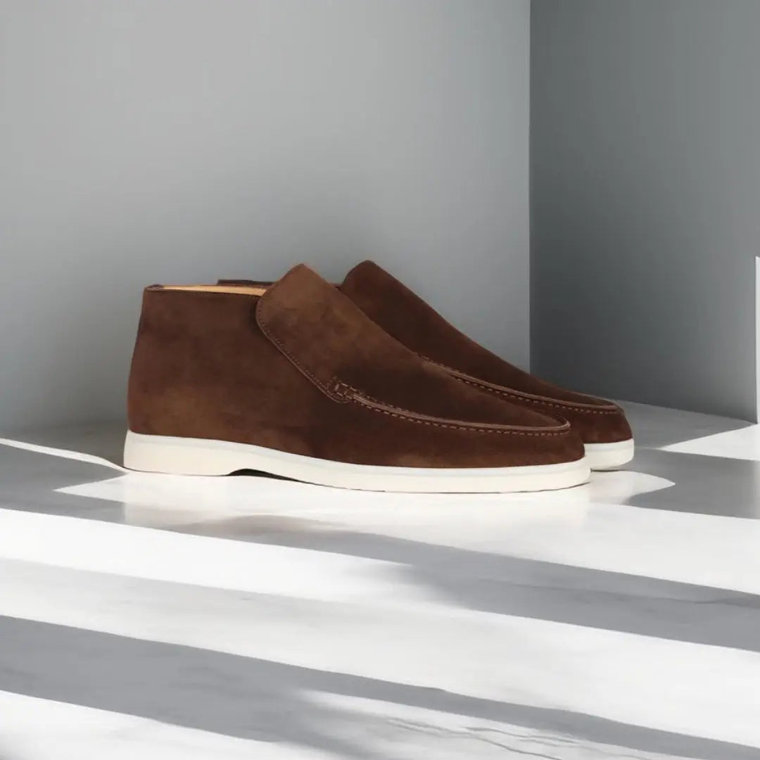Mocassini uomo slip-on in camoscio alla caviglia