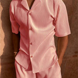 Completo Estivo Uomo a Righe Verticali con Camicia e Pantaloncini