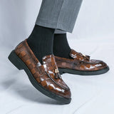 Mocassini uomo con nappine in vernice lucida